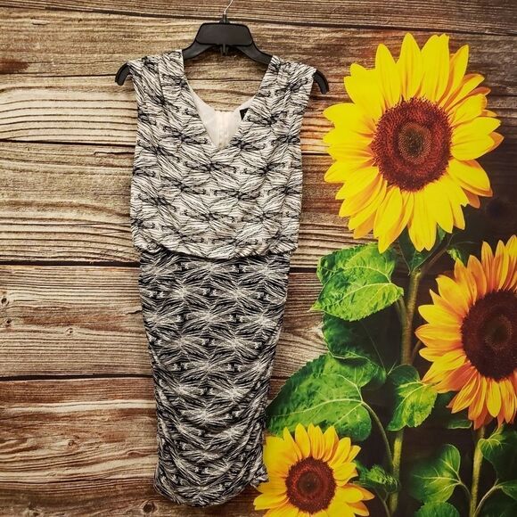 Adrianna Papell black/ white roughed midi dress - Picture 1 of 7